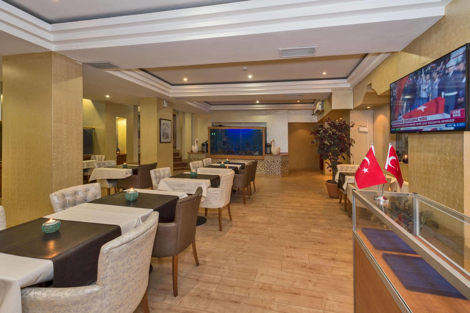 Beyaz Kugu Hotel Estambul Exterior foto